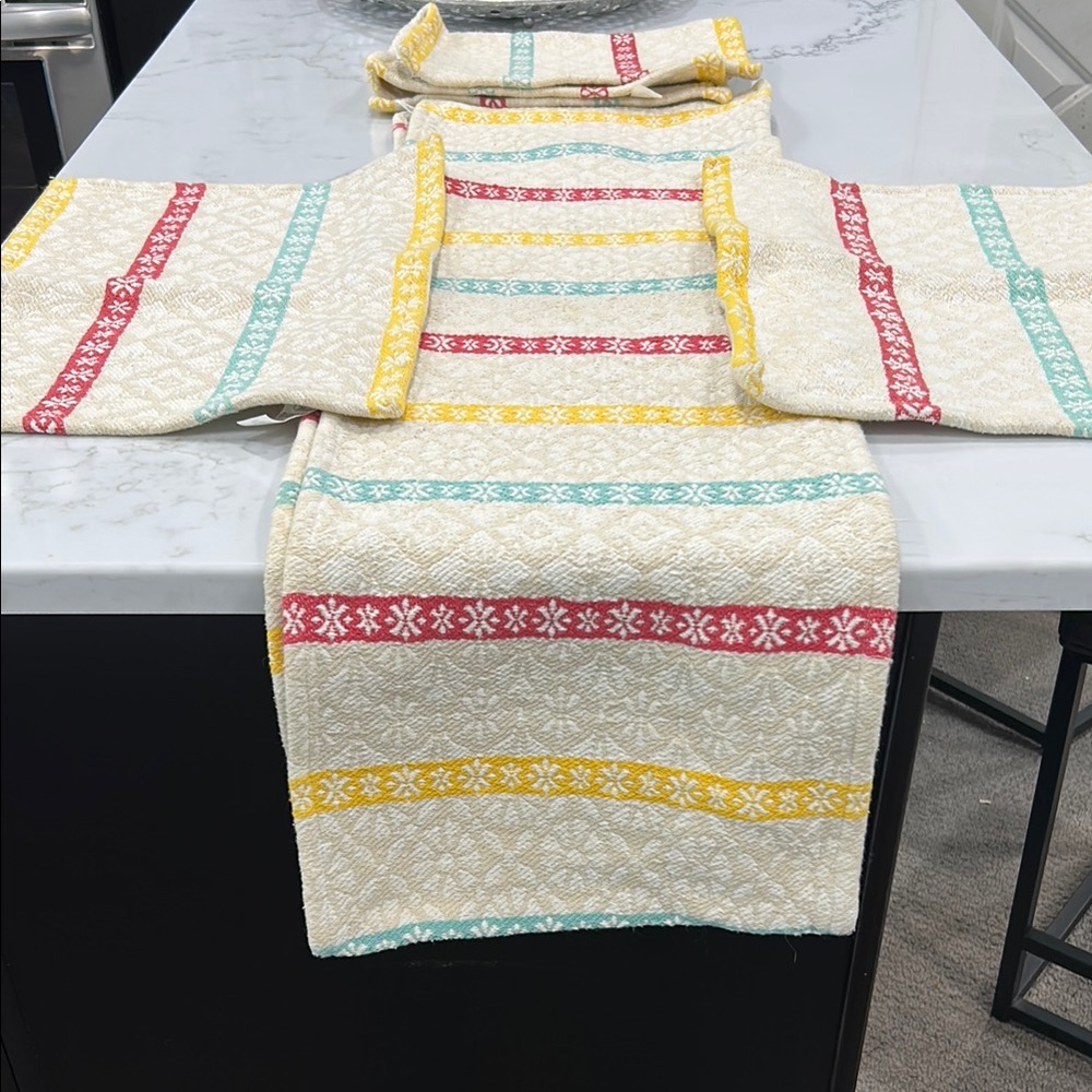 The Pioneer Woman Red and Yellow Kitchen Linens Set